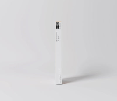 Tall, narrow box with dates of expiry and CE marks for home lab tests, on a white background